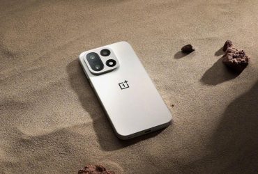OnePlus 15 у новому пісочному кольорі показали з усіх боків (фото)