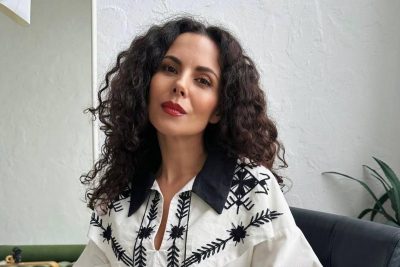 Әйелімнің мөлдір юбкалары