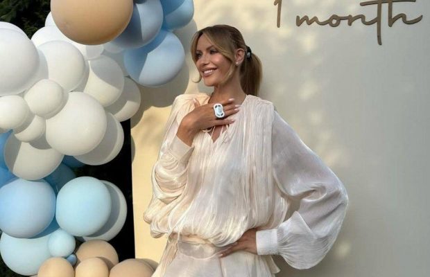 Леся Никитюк показала первый школьный день племянниц и маленького сына (видео)