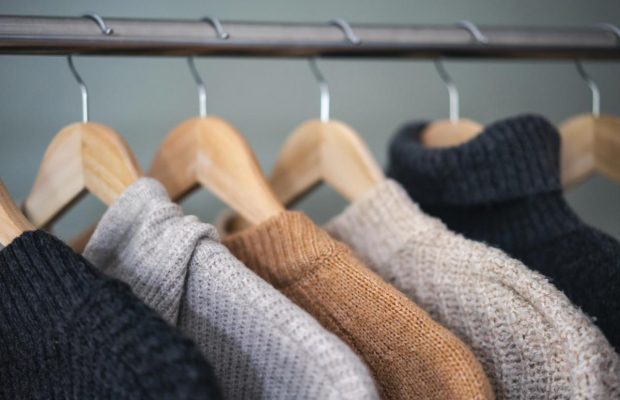 У СРСР це було в кожній шафі: бабусин лайфхак для позбавлення від вологи та затхлості