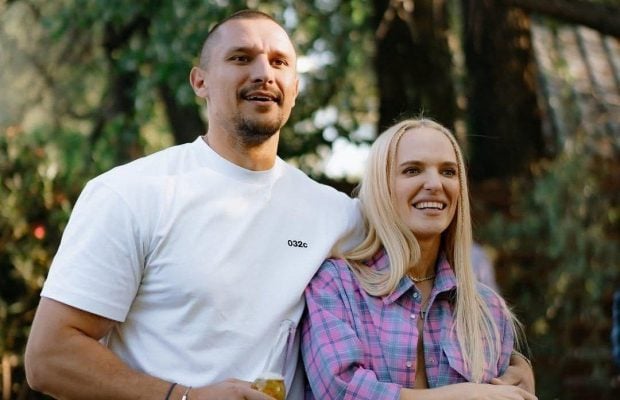 Цимбалюк раптово показався з колишньою під час важливої події в її житті