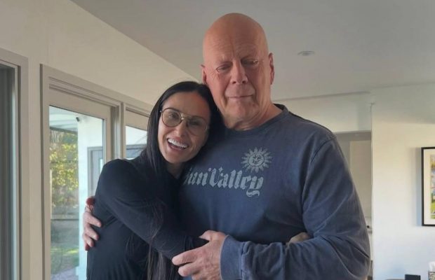 Деми Мур эмоционально отреагировала на решение жены Брюса Уиллиса жить отдельно