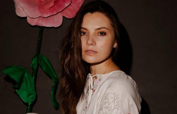 Звезда "Поймать Кайдаша" рассказала об обстреле, который до дрожи напугал ее сына