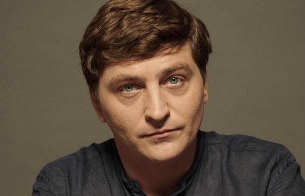 "Щастя любить тишу": актор Довженко розповів про стосунки з молодою обраницею