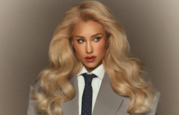 Квіткова шокувала мережу новою фотосесією з "ранами", нарвавшись на хейт від фанів