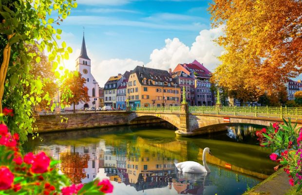 Житель Франції назвав найкращі місця в країні для відвідування восени та взимку