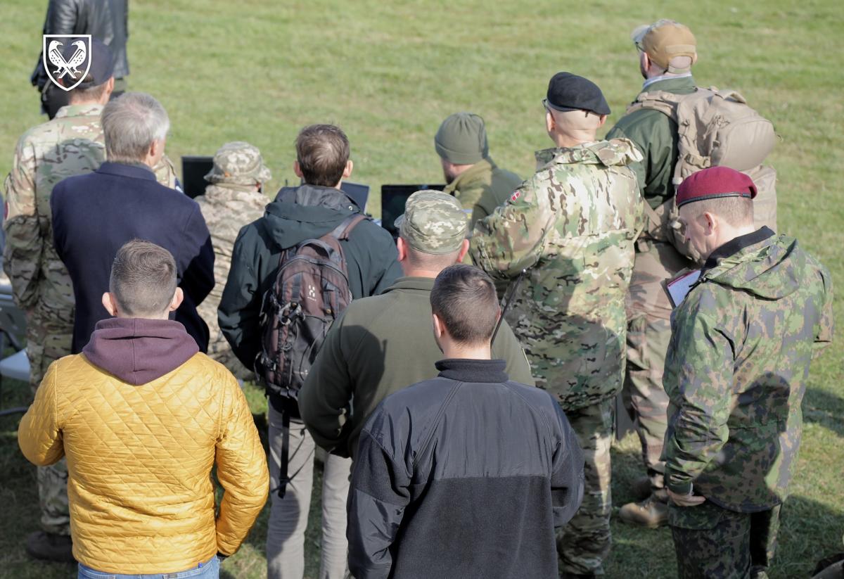 Процес демонстрації можливостей дронів-перехоплювачів / фото Генштаб ЗСУ Процес демонстрації можливостей дронів-перехоплювачів / фото Генштаб ЗСУ
