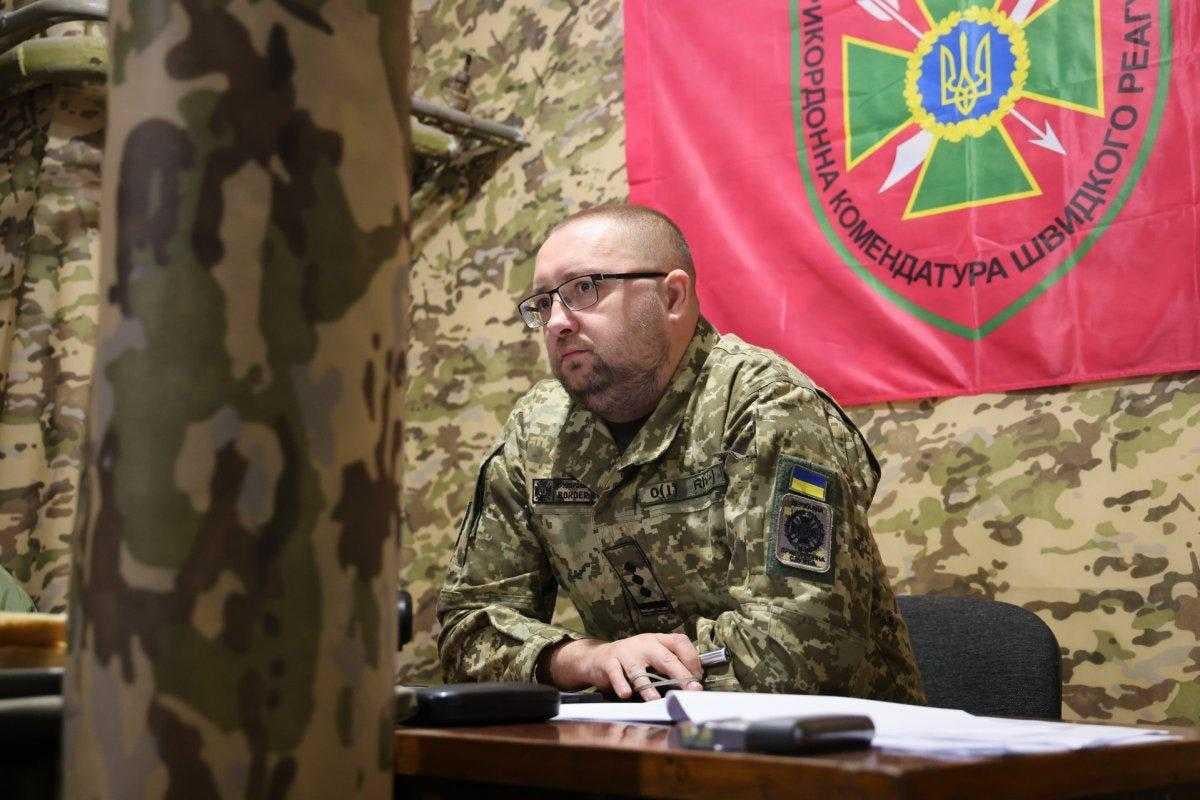 Глава Госпогранслужбы Сергей Дейнеко проверил боевые подразделения ГПСУ на линии фронта Глава Госпогранслужбы Сергей Дейнеко проверил боевые подразделения ГПСУ на линии фронта