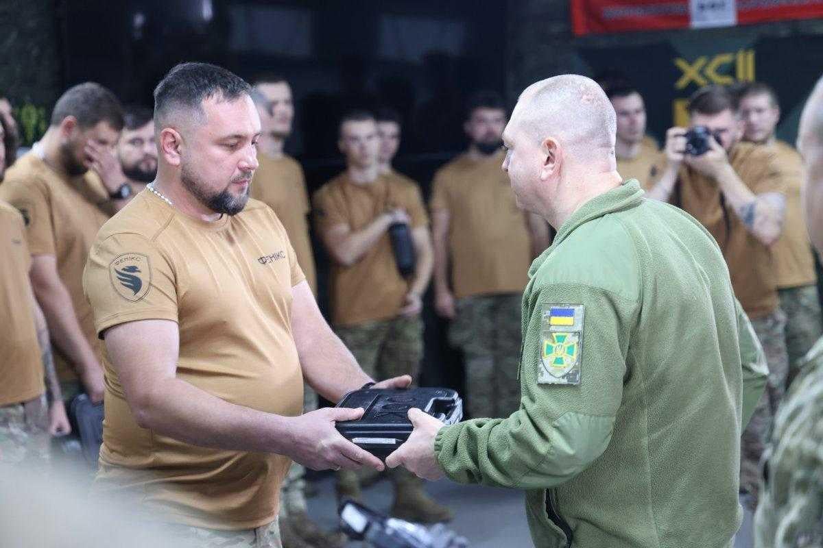 Глава Госпогранслужбы Сергей Дейнеко проверил боевые подразделения ГПСУ на линии фронта Глава Госпогранслужбы Сергей Дейнеко проверил боевые подразделения ГПСУ на линии фронта