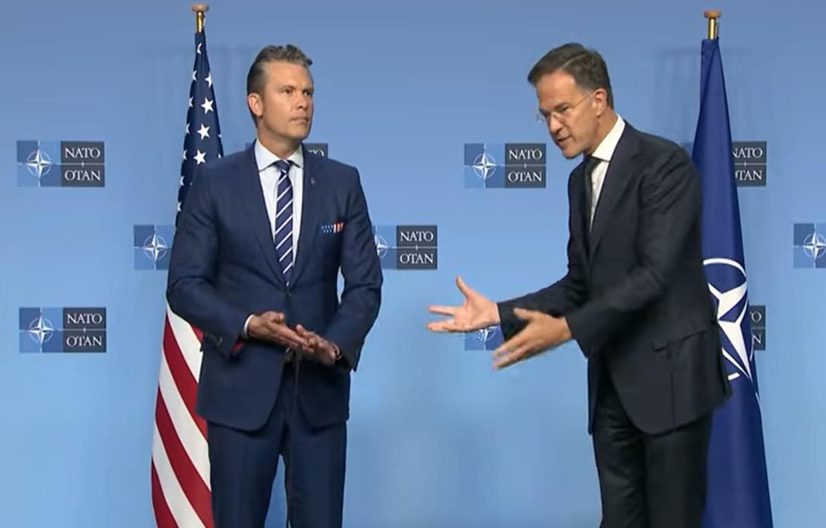 Ministro della Difesa degli Stati Uniti in Europa per Raccogliere Sostegno all'Ucraina