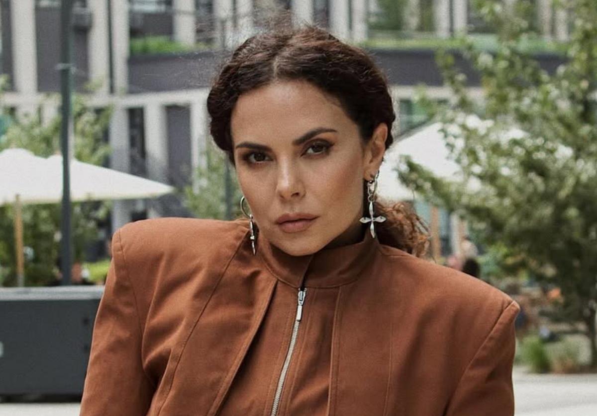 Conflitto linguistico nella scena musicale: la libertà di espressione di Nastya Kamenskikh sotto attacco