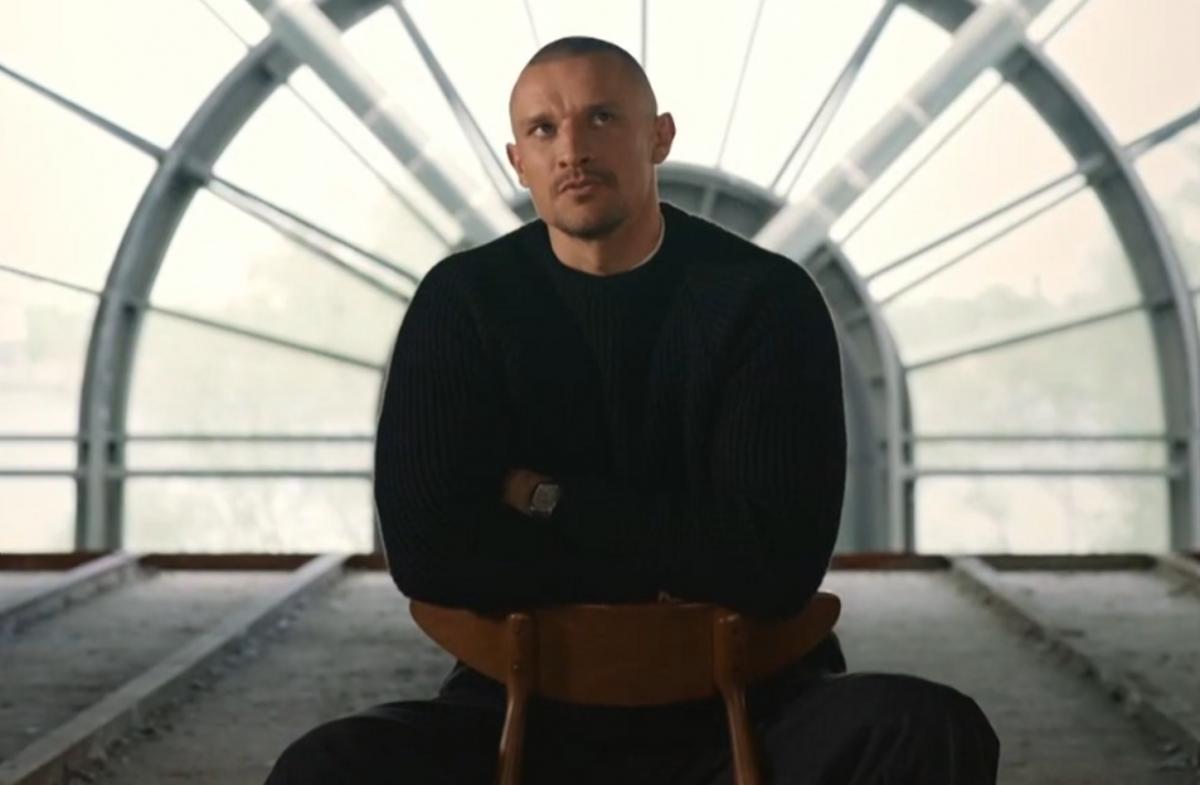 L'attore Cymbalyuk fa una sorprendente confessione d'amore nello show "Il single"