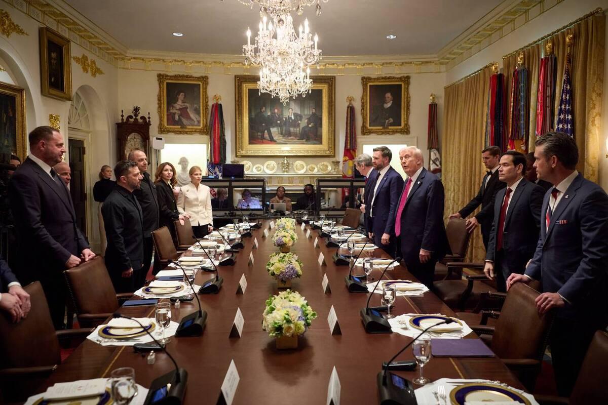 Трамп слушал, но никак не реагировал на сообщения Украины / Фото: t.me/V_Zelenskiy_official Трамп слушал, но никак не реагировал на сообщения Украины / Фото: t.me/V_Zelenskiy_official
