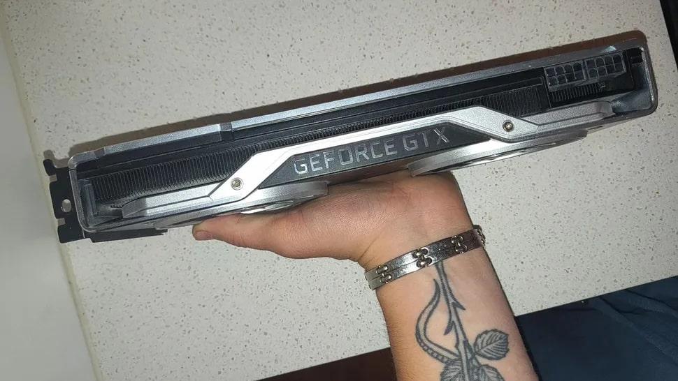 Користувачеві попалася унікальна відеокарта GTX 2080 Ti: про її існування ходили чутки Користувачеві попалася унікальна відеокарта GTX 2080 Ti: про її існування ходили чутки