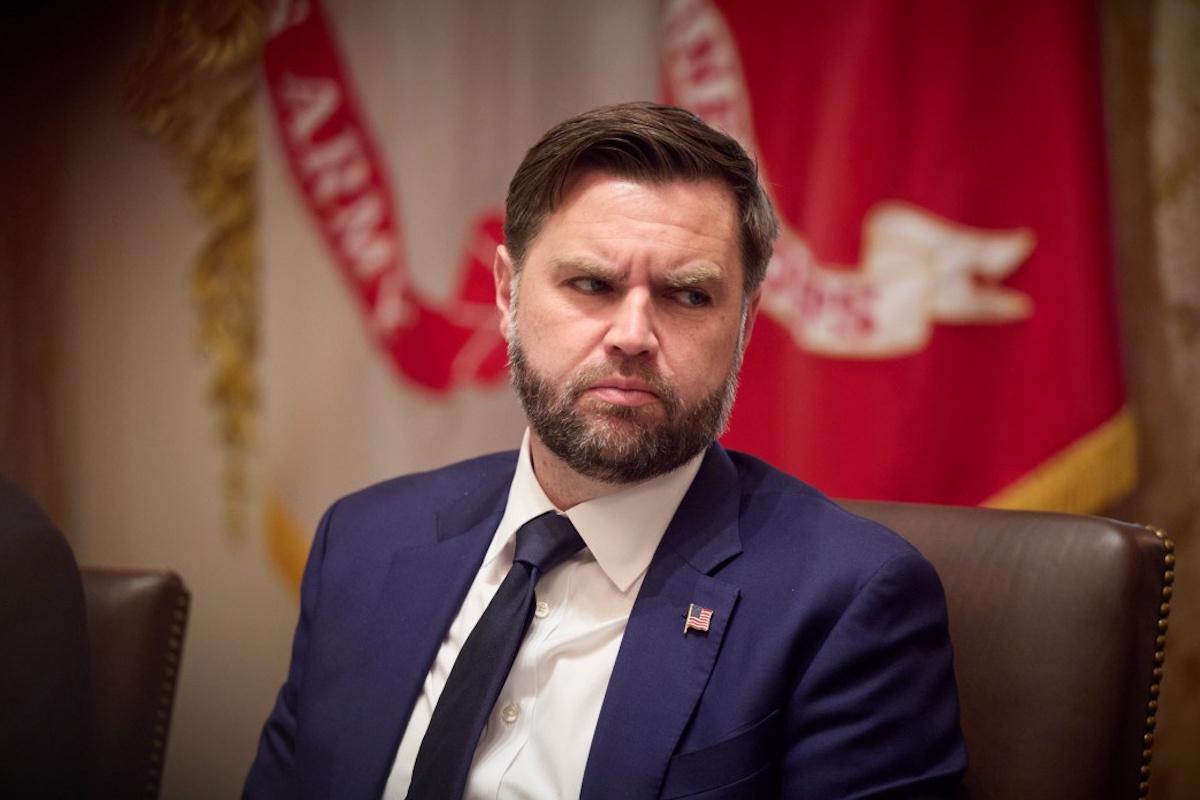 Джей Ди Вэнс заявил, что Антихрист, возможно, уже находится среди людей Джей Ди Вэнс заявил, что Антихрист, возможно, уже находится среди людей