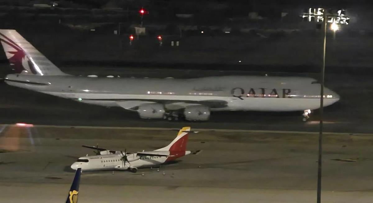 Самолет эмира Катара вызвал задержки полетов на Майорке / @controladores в X Самолет эмира Катара вызвал задержки полетов на Майорке / @controladores в X