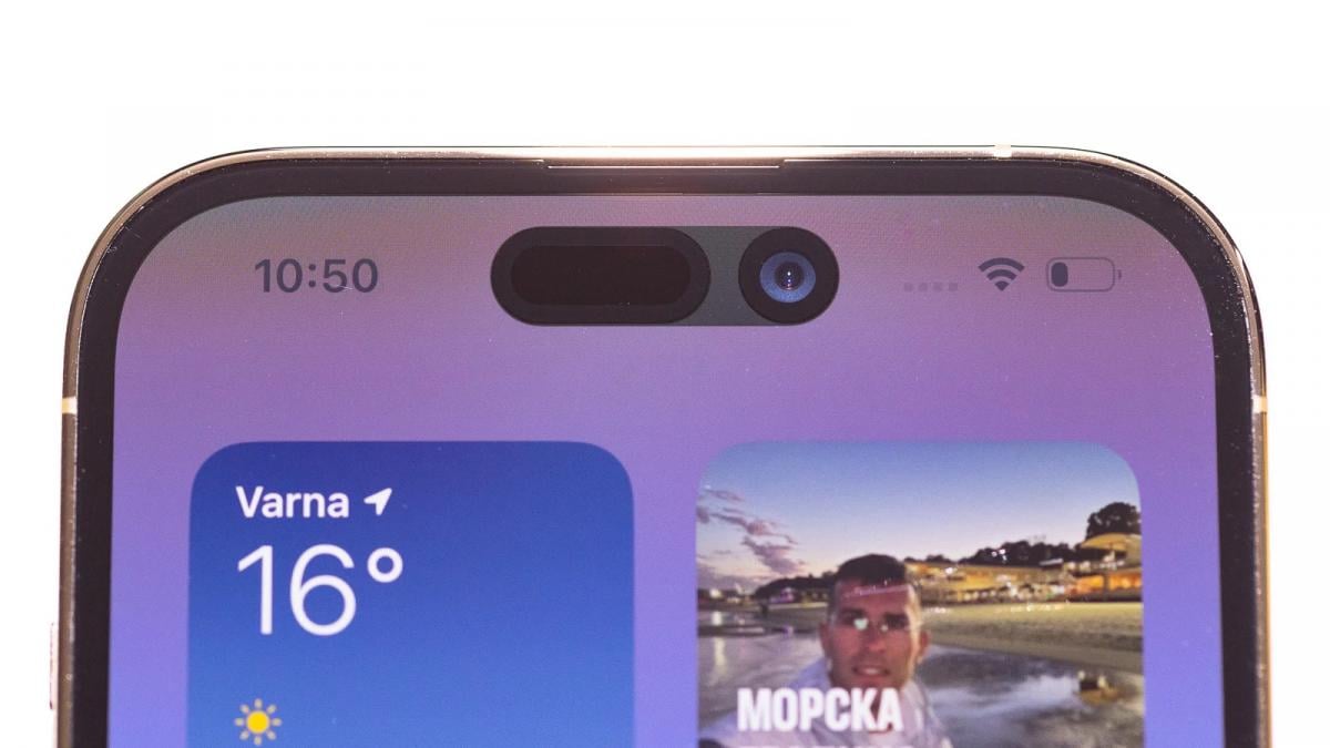 Динамический остров был представлен вместе с iPhone 14 Pro и 14 Pro Max Динамический остров был представлен вместе с iPhone 14 Pro и 14 Pro Max