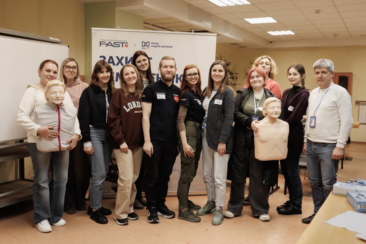 Фонд Андрія Матюхи продовжує підтримувати навчання енергетиків домедичній допомозі: черговий тренінг пройшов у Києві Фонд Андрія Матюхи продовжує підтримувати навчання енергетиків домедичній допомозі: черговий тренінг пройшов у Києві
