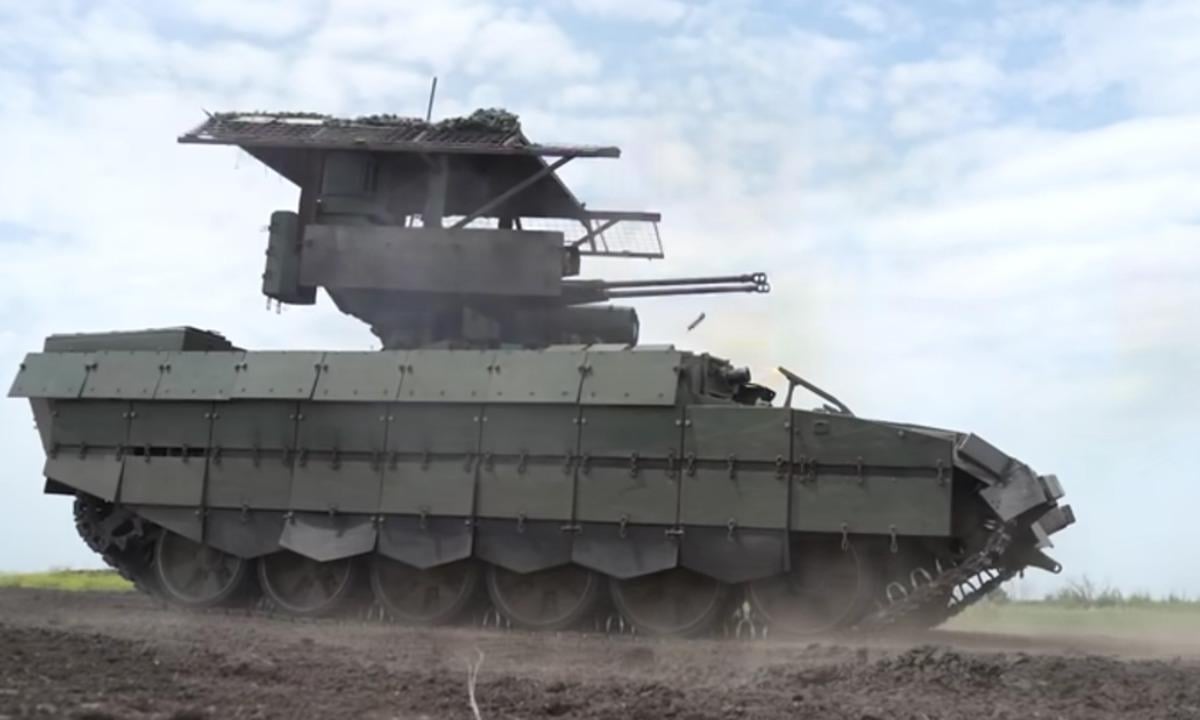 Військові оглядачі сумніваються в точності БМПТ "Термінатор" /  Фото: скріншот з відео Військові оглядачі сумніваються в точності БМПТ "Термінатор" /  Фото: скріншот з відео