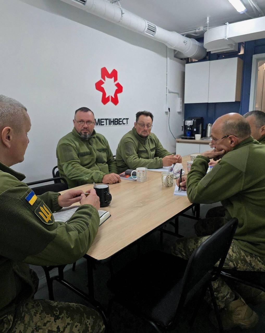 Військові навчатимуться під землею: Метінвест Ахметова побудував перший в Україні 'сталевий виш' Військові навчатимуться під землею: Метінвест Ахметова побудував перший в Україні 'сталевий виш'