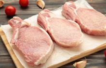 Что добавить, чтобы отбивные получились сочными: шеф-повар назвал неожиданный ингредиент