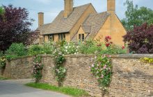 В Англії є приховане селище, яке ніби залишилося в минулому: чим ще воно особливе