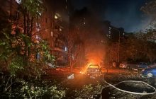 Україна була під масованою атакою дронами і ракетами: відомо про влучання та жертв