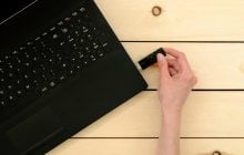 Експерти попереджають: 5 речей, яким не місце біля вашого ноутбука