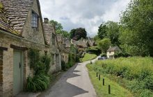 В одном из поселков Англии вводят жесткие правила: почему местные обвиняют туристов