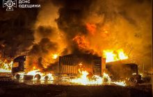 РФ вдарила дронами на Одещині: у порту зайнялася масштабна пожежа, є поранені (фото)