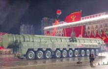 На параді в КНДР показали нову міжконтинентальну ракету, яка нібито здатна вразити США