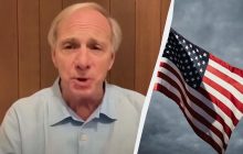 "США движутся к псевдогражданской войне": Daily Mail опубликовало прогноз миллиардера