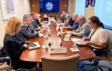 У США українська делегація зустрілася з Келлогом