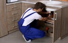 Ці дев'ять продуктів ніколи не мають потрапляти в каналізацію