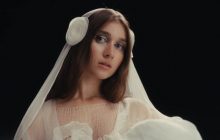 Jerry Heil випустила новий кліп після масованого обстрілу та пояснила своє рішення