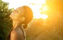 Люди, народжені в ці 4 дати, мають містичну харизму