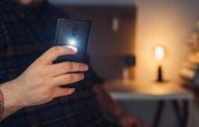 Как мгновенно включить фонарик на любом Android, не открывая телефон