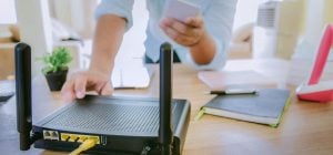 Дівчина протестувала 20 способів покращити роботу Wi-Fi: 6 із них реально спрацювали