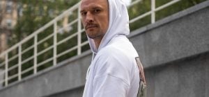 Цымбалюк эмоционально ответил на обвинения в выезде из Украины