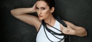 Звезда группы Go_A впервые прокомментировала поцелуй с девушкой на концерте