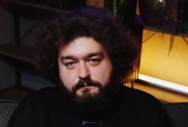 Россияне повредили квартиру известного украинского юмориста