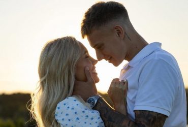 Квіткова показала нову обручку та натякнула на таємне весілля з Бражком (фото)