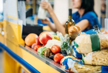 Цены на продукты взлетят: экономист рассказал, что подорожает больше всего