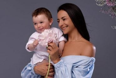 Танцовщица Гвоздева показала редкие кадры с сыном и поздравила его с 5-летием