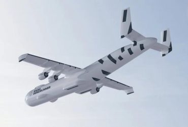 Гигант в небе: самый большой военный самолет мира сможет перевозить эскадрильи истребителей