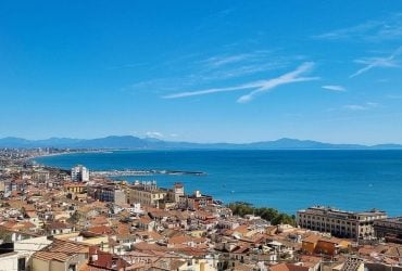 Це варто побачити хоча б раз у житті: названо місто в Італії з неймовірними краєвидами