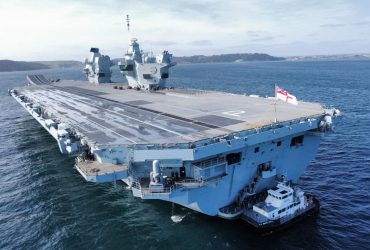 По 8 тысяч порций ежедневно: экипаж британского авианосца кормят мясом кенгуру и тирамису, - BI