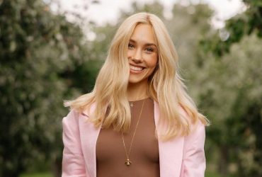 Даша Квіткова знову показалася в лікарні та налякала прихильників синцями (фото)