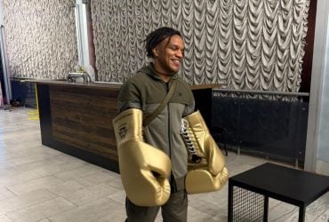 Нардеп Беленюк надів величезні рукавички і захотів когось побити: українці гнівно висловилися