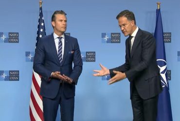 Гегсет приехал в Европу, чтобы продать еще больше американского оружия Украине